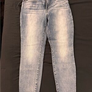 Lucky Brand Light Blue Denim Jeans